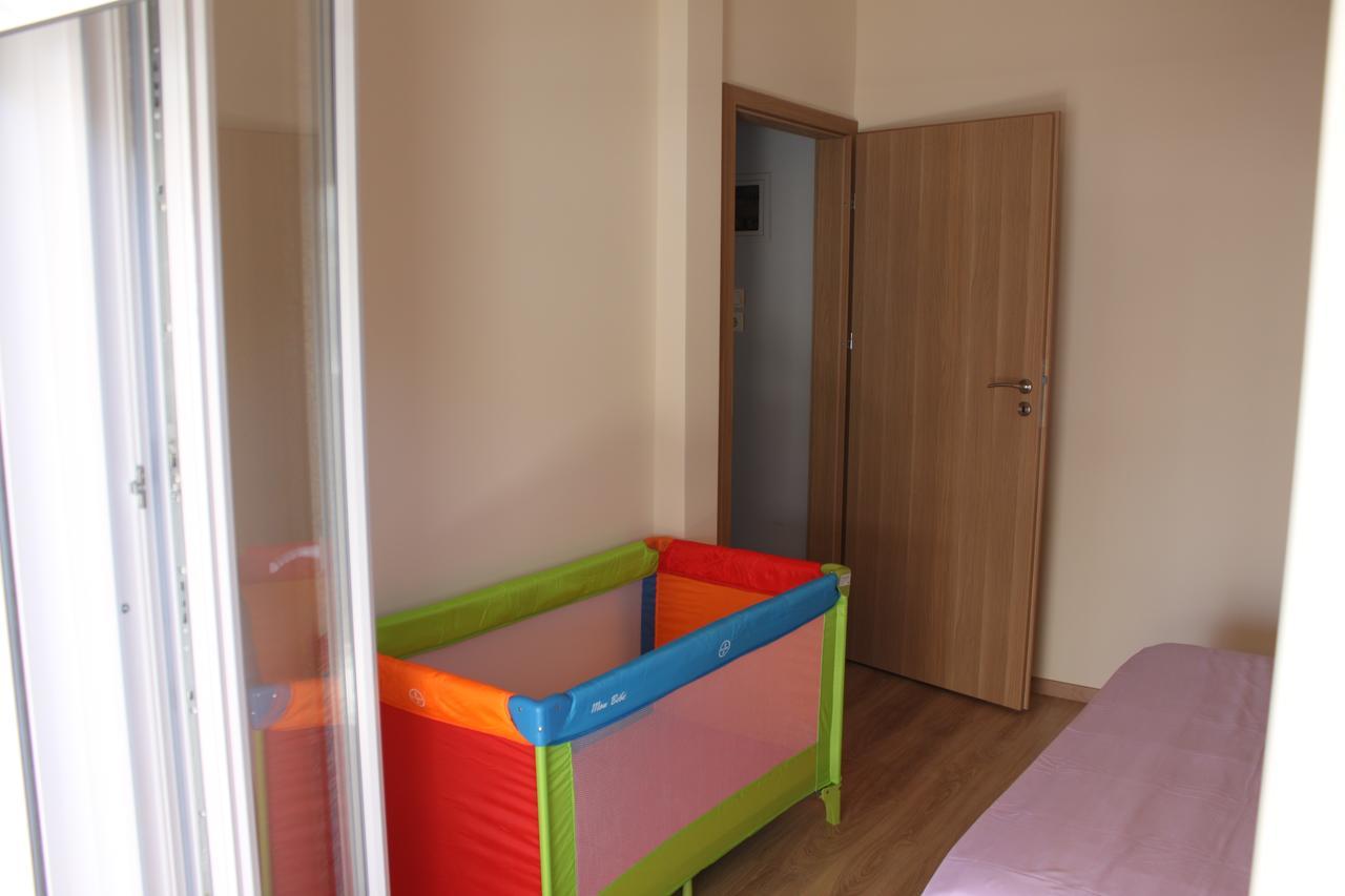 Apartment In The Centre Of Atenas Exterior foto